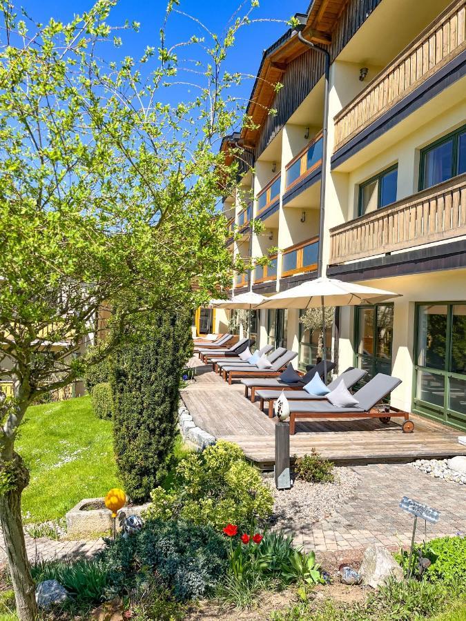 Glashotel Hotel 4*