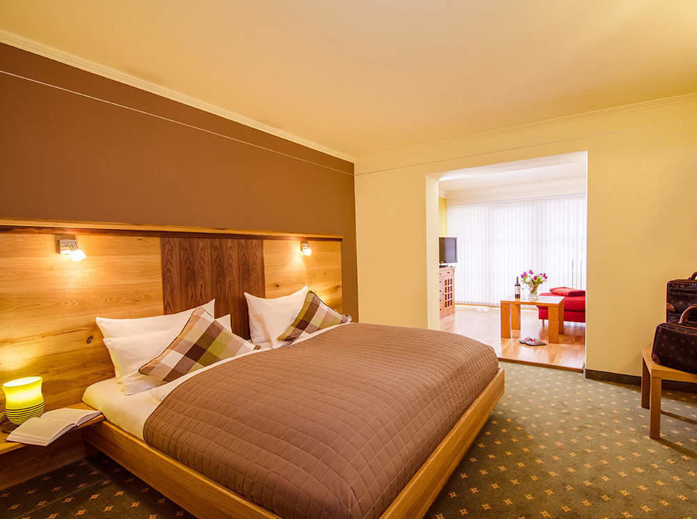 Glashotel Hotel 4*